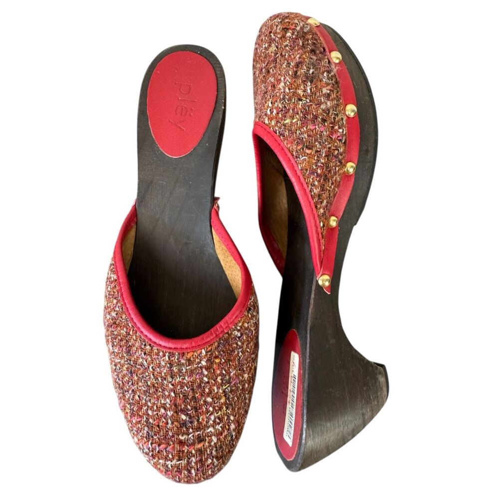 NWT Pley Made in‎ Spain Red Gold Studded Wooden Wedge Sandals Size 5 EU 36